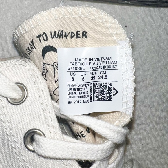 Converse Chuck Taylor All Star Lift Platform ‘It’s Okay To Wonder’ | 8 - Picture 9 of 13